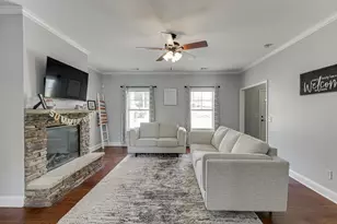 440 S Alexander St, Buford, GA 30518 - Photo 4
