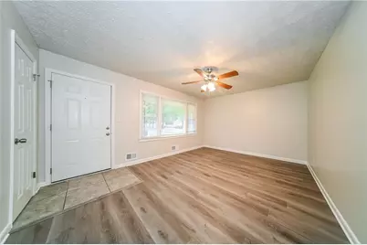 10807 Sanderling Lane, Jonesboro, GA 30238 - Photo 4