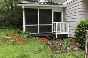 211 Greenwood Cir, Decatur, GA 30030 - Photo 2