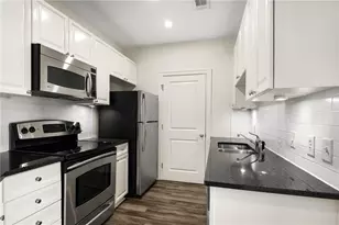 325 E Paces Ferry Road NE, Atlanta, GA 30305 - Photo 18