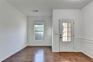 560 Collingsworth Ln, Lawrenceville, GA 30043 - Photo 6