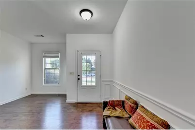 560 Collingsworth Lane, Lawrenceville, GA 30043 - Photo 4