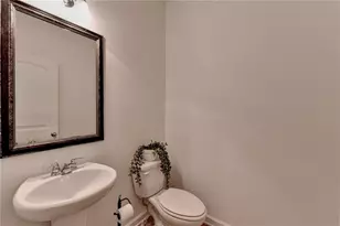 560 Collingsworth Ln, Lawrenceville, GA 30043 - Photo 32
