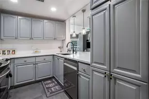 3475 Oak Valley Rd, Atlanta, GA 30326 - Photo 16