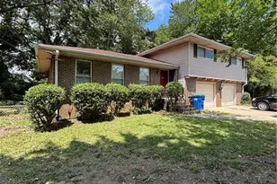 2399 Wexford Dr, Atlanta, GA 30349 - Photo 2