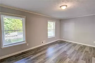 140 Ansley Ct, Roswell, GA 30076 - Photo 4