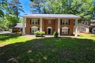 1075 To Lani Dr, Stone Mountain, GA 30083 - Photo 1