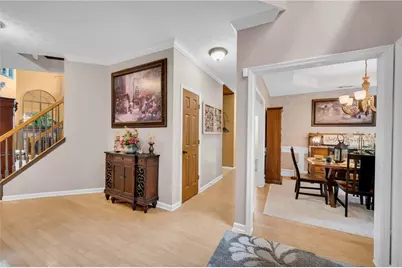 5724 Newberry Point Drive, Flowery Branch, GA 30542 - Photo 8
