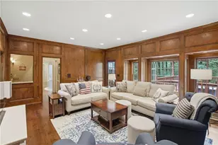10025 Farmbrook Ln, Johns Creek, GA 30022 - Photo 6
