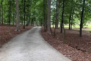 2648 Tribble Mill Rd, Lawrenceville, GA 30045 - Photo 28