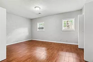 10646 Eagle Dr, Jonesboro, GA 30238 - Photo 12