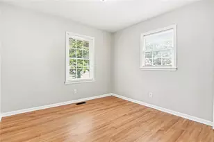 10646 Eagle Dr, Jonesboro, GA 30238 - Photo 16