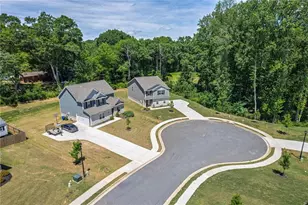 653 Meadows Farm Wy, Monroe, GA 30655 - Photo 4