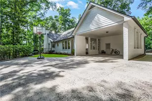 705 Glengary Way NE, Atlanta, GA 30342 - Photo 44