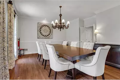 705 Glengary Way NE, Atlanta, GA 30342 - Photo 12