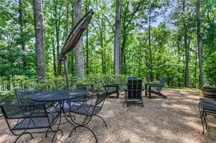 705 Glengary Way NE, Atlanta, GA 30342 - Photo 42
