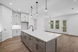 708 Woodlake Ct, Canton, GA 30114 - Photo 10