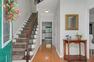609 Adam Cir, Woodstock, GA 30188 - Photo 2