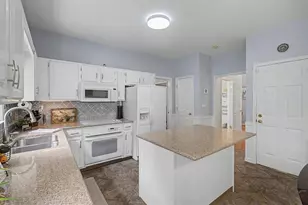609 Adam Cir, Woodstock, GA 30188 - Photo 14
