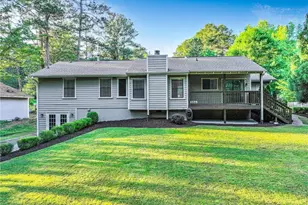 2755 Wendy Ln, Marietta, GA 30062 - Photo 4