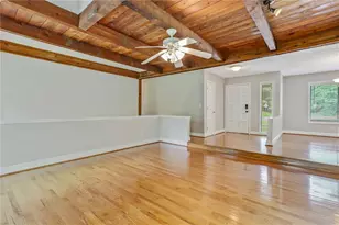 2755 Wendy Ln, Marietta, GA 30062 - Photo 8
