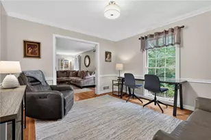 6875 Castleton Dr, Atlanta, GA 30328 - Photo 18