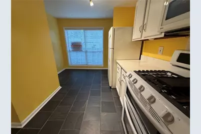 1305 Weatherstone Way NE, Atlanta, GA 30324 - Photo 8