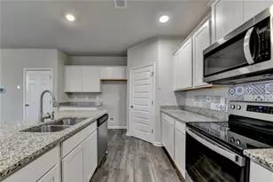 68 Mead Ct, Hoschton, GA 30548 - Photo 12