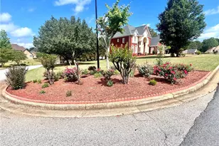 215 Fox Glove Dr, Covington, GA 30016 - Photo 2