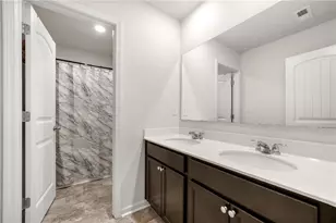 850 Bentley Dr, Fairburn, GA 30213 - Photo 18