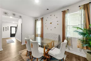 850 Bentley Dr, Fairburn, GA 30213 - Photo 4