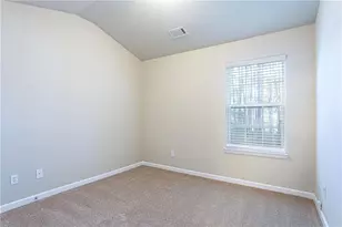 1255 E Chinon Point, Lithonia, GA 30058 - Photo 22
