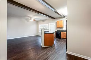 1255 E Chinon Point, Lithonia, GA 30058 - Photo 8