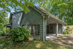 1580 Oak Creek Dr, Marietta, GA 30066 - Photo 2