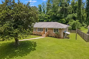 1189 Rock Cut Rd, Forest Park, GA 30297 - Photo 4