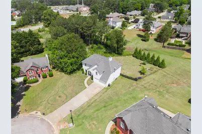 3219 Lindas Circle SE, Conyers, GA 30013 - Photo 10