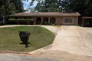 2556 Williamsburg Dr, Decatur, GA 30034 - Photo 2