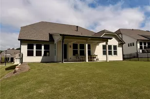 295 Conway Trl, Hoschton, GA 30548 - Photo 10
