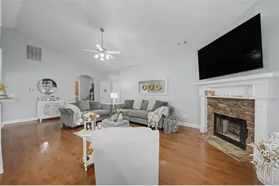 203 Rosewood Drive SE, Calhoun, GA 30701 - Photo 10