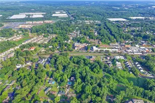 95 N Gwinnett St, Buford, GA 30518 - Photo 54