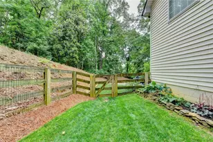 95 N Gwinnett St, Buford, GA 30518 - Photo 46