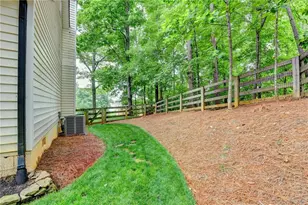 95 N Gwinnett St, Buford, GA 30518 - Photo 48