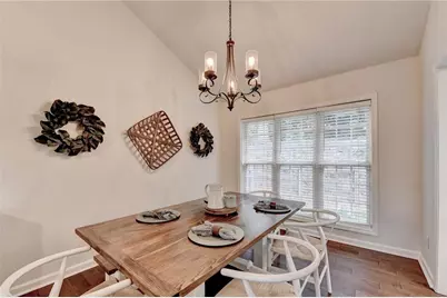 95 N Gwinnett Street, Buford, GA 30518 - Photo 14