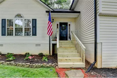 95 N Gwinnett Street, Buford, GA 30518 - Photo 4