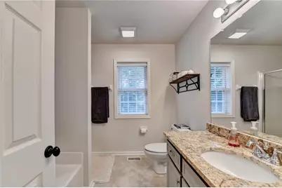 95 N Gwinnett Street, Buford, GA 30518 - Photo 30