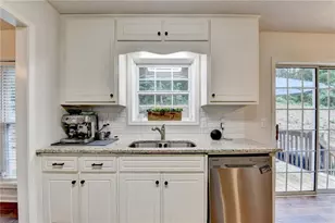 95 N Gwinnett St, Buford, GA 30518 - Photo 22