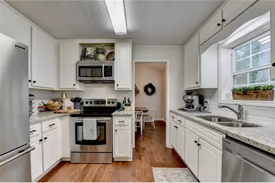 95 N Gwinnett Street, Buford, GA 30518 - Photo 18