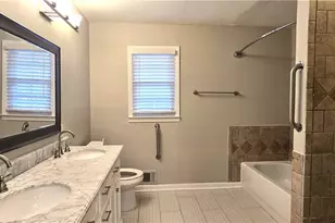 849 Capitol View Ave NW, Atlanta, GA 30318 - Photo 6