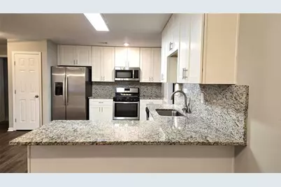 849 Capitol View Avenue NW, Atlanta, GA 30318 - Photo 2