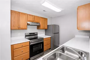 5791 Strathmoor Manor Cir, Lithonia, GA 30058 - Photo 6